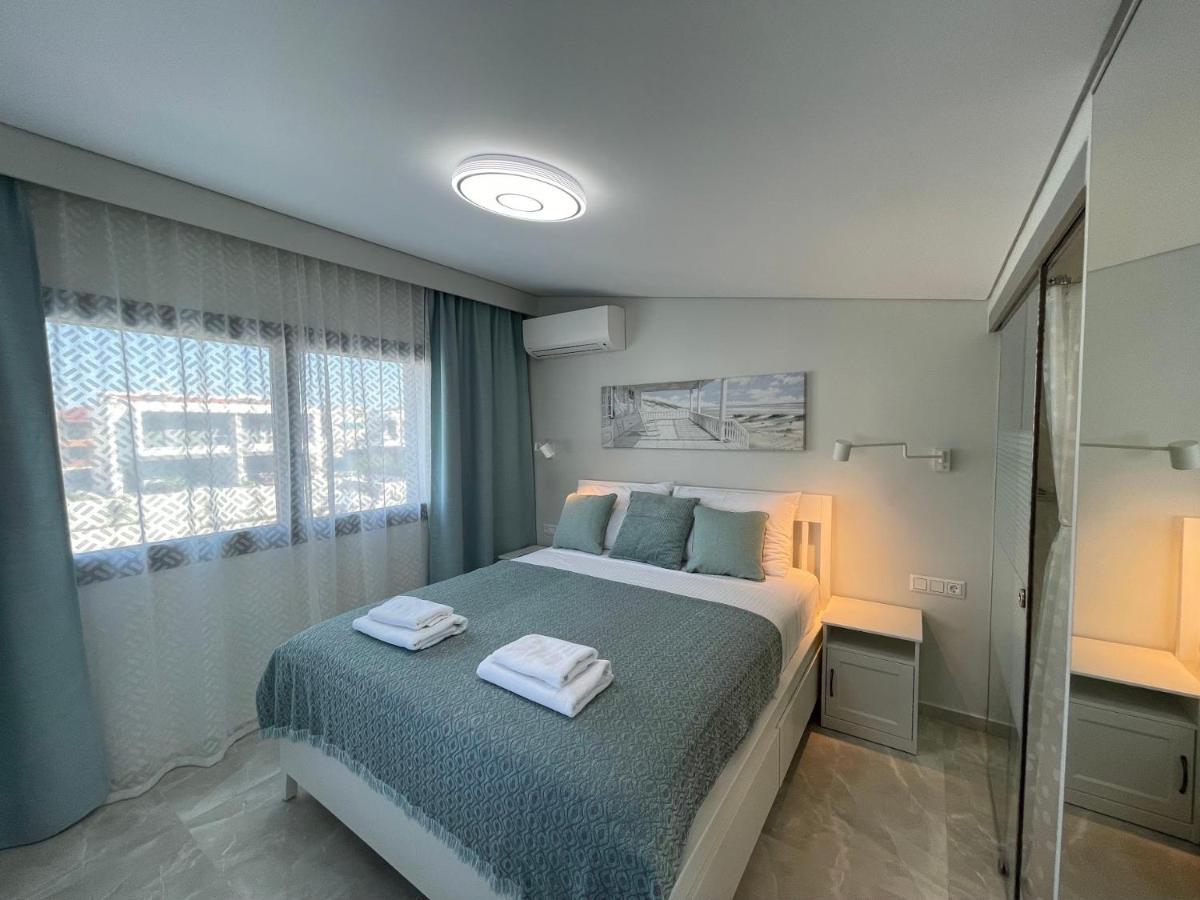 Callisto Luxury Suite Nikiti  Exterior foto