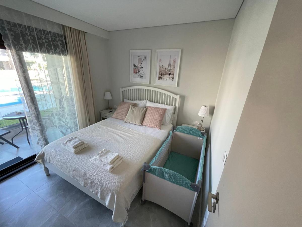 Callisto Luxury Suite Nikiti  Exterior foto