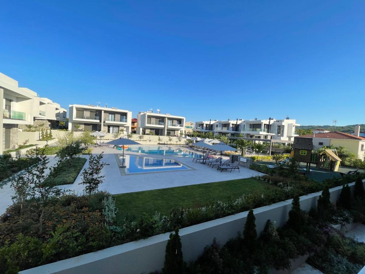 Callisto Luxury Suite Nikiti  Exterior foto